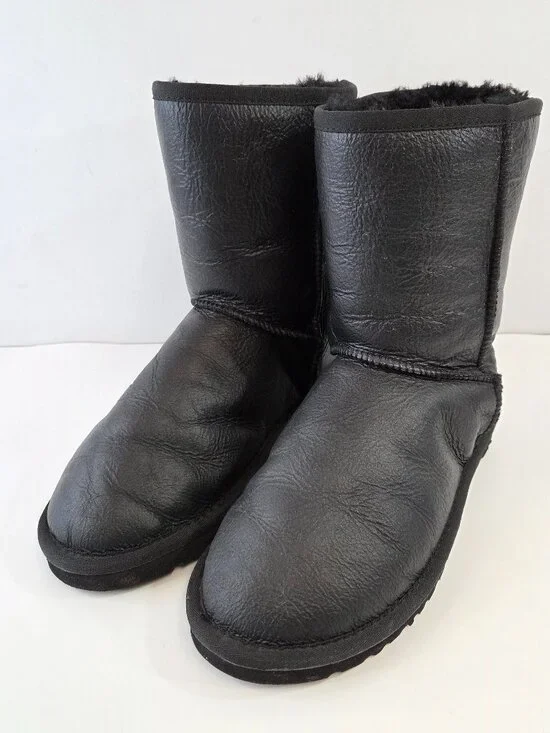 UGG Australia Triana Seaweed Boots Womens Size 6 Black Leather Shearling - Picture 1 of 11